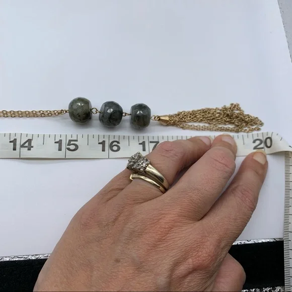 Hand Made Long Green Beaded Stone Tassel Necklace in Gold - Picture 8 of 9